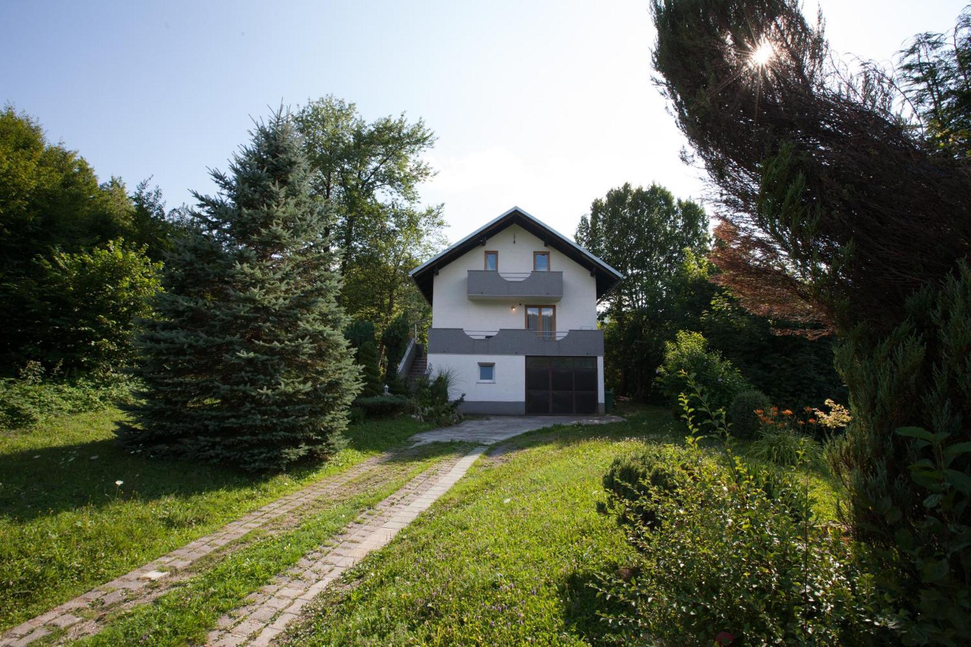 Holiday Home Tin Ogulin Eksteriør billede