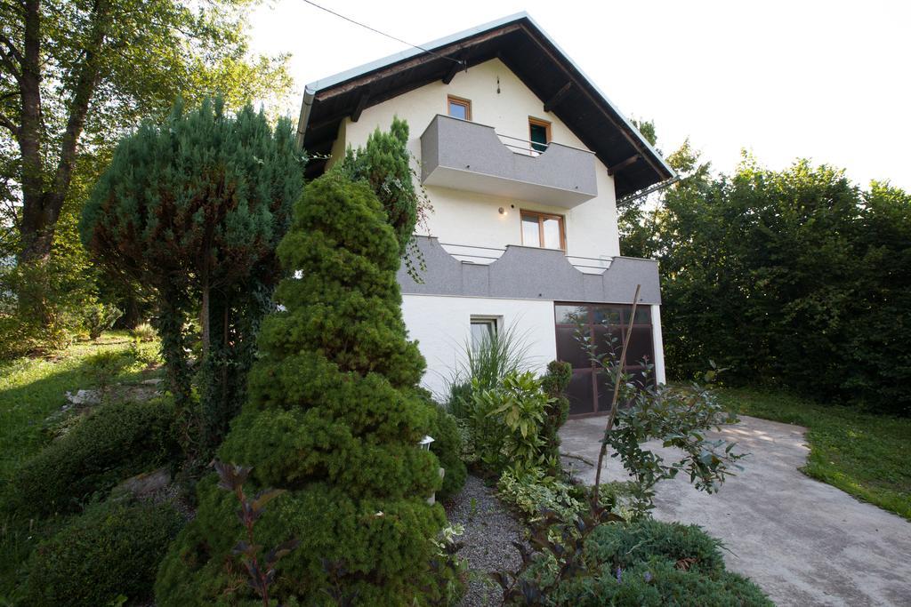 Holiday Home Tin Ogulin Eksteriør billede