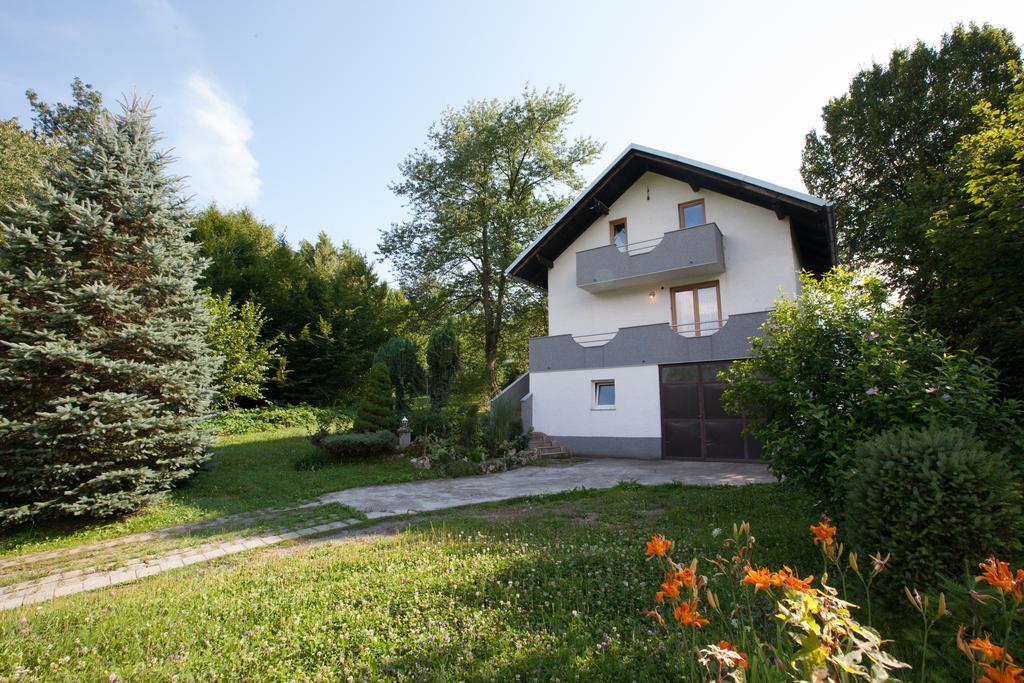 Holiday Home Tin Ogulin Eksteriør billede
